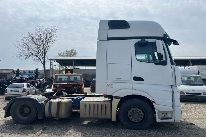 Dezmembrez Mercedes-Benz Actros MP4 generatia [2011 - 2019] Cap tract