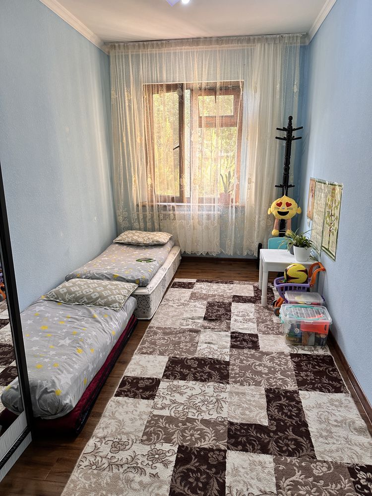 Uy sotiladi 2 /2/4 Срочнопродам дом 2 ком