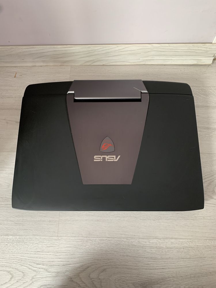 Лаптоп ASUS ROG core i7