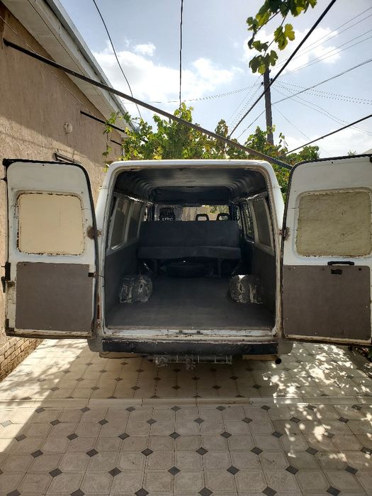 Ford avtomobili  yaxshi holda