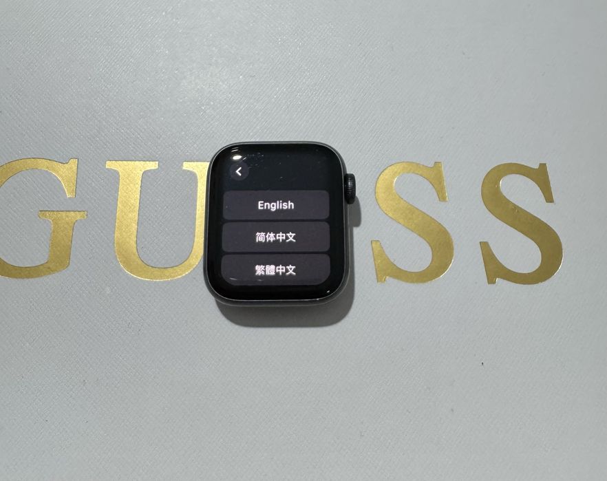 Apple Watch SE Nike (1st Gen) – 40mm GPS + подарък 7 кайшки