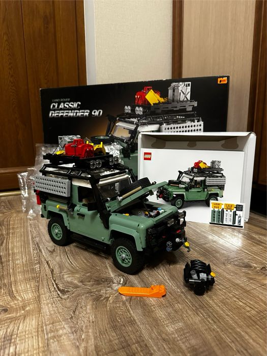 LEGO technic Land Rover Defender 10317