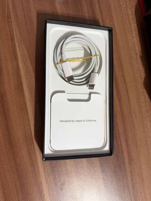 Vând Iphone 13 pro Sierra Blue