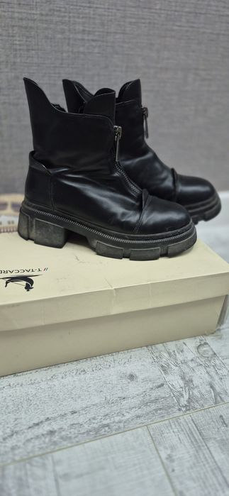 Зимние сапоги женские