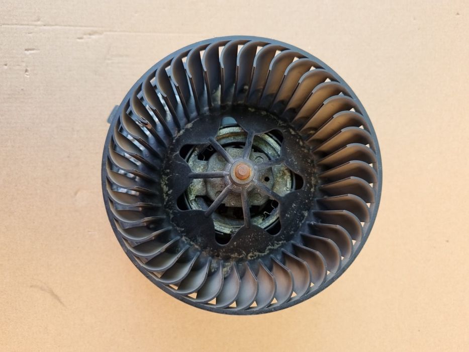 Ventilator aeroterma VW Golf 6 3C0907521F/D