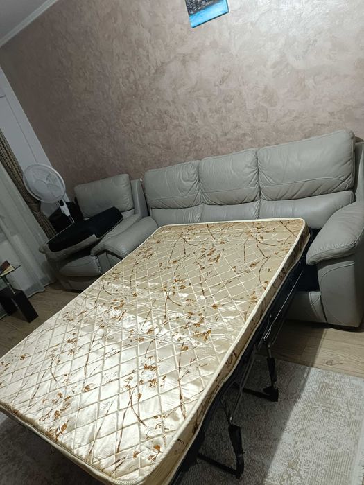 Canapea extensibila 3 locuri cu 2 fotolii cu recliner, piele naturala