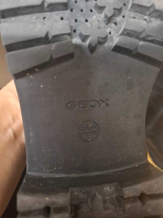 Нова цена.Ботуши естествена кожа GEOX