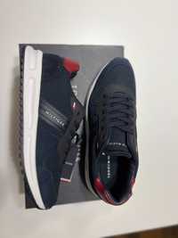 Adidasi / sneakers Tommy Hilfiger, marime 40(25 cm) 260 lei