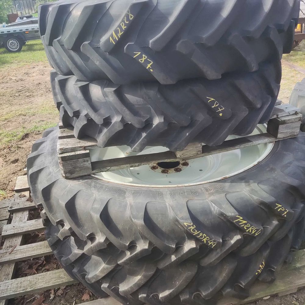 Roti inguste Tehnologice agricole legumicole tractor model tractoare