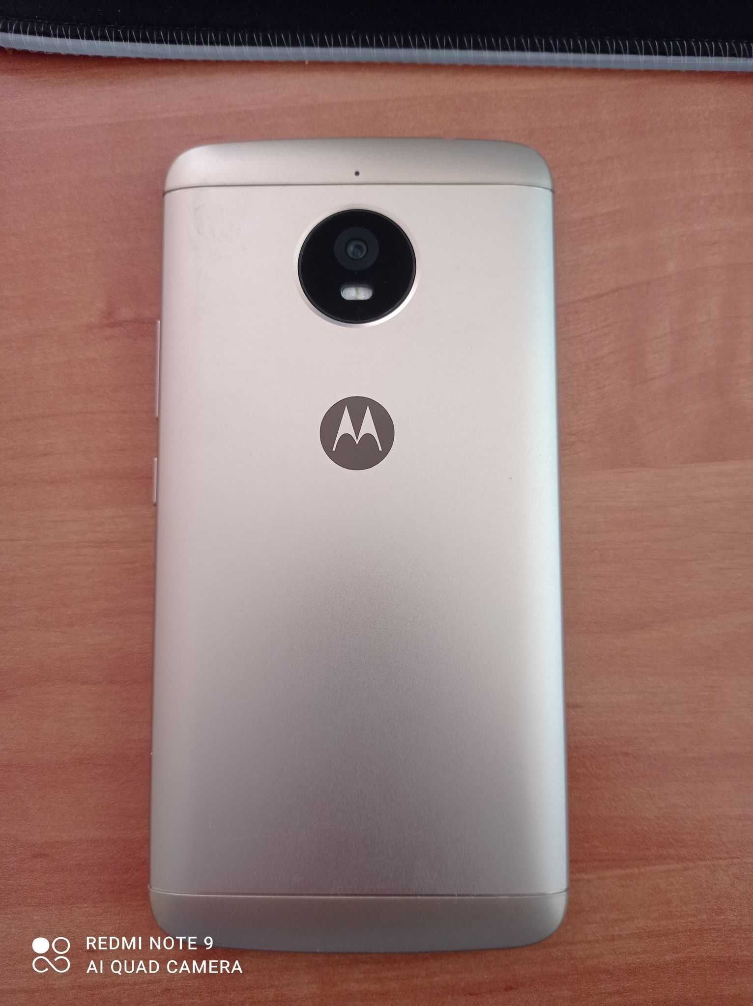 Смартфон Motorola Moto G5, Dual SIM, 3GB RAM, 16GB, 4G, Fine Gold