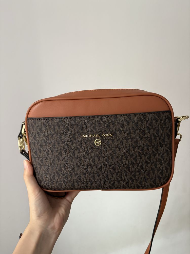 Сумка кросс боди от Michael Kors
