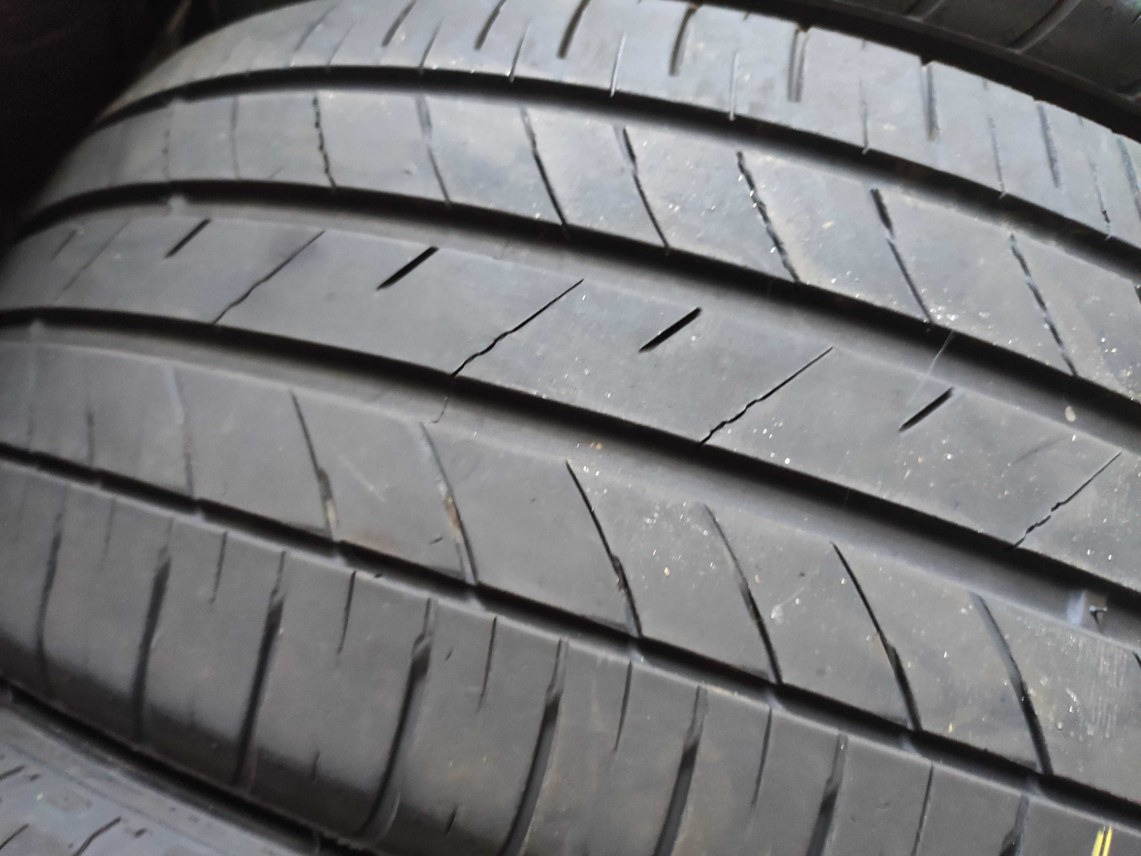 2бр Летни гуми 225 55 17 - Kumho - DOT 20203