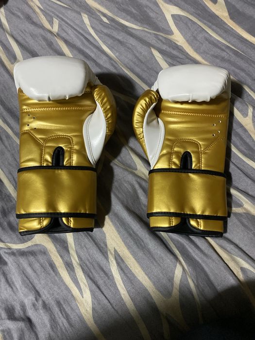 Перчатки боксерские