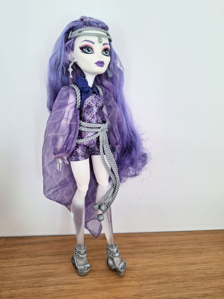 Кукла Monster high Spectra Vondergeist