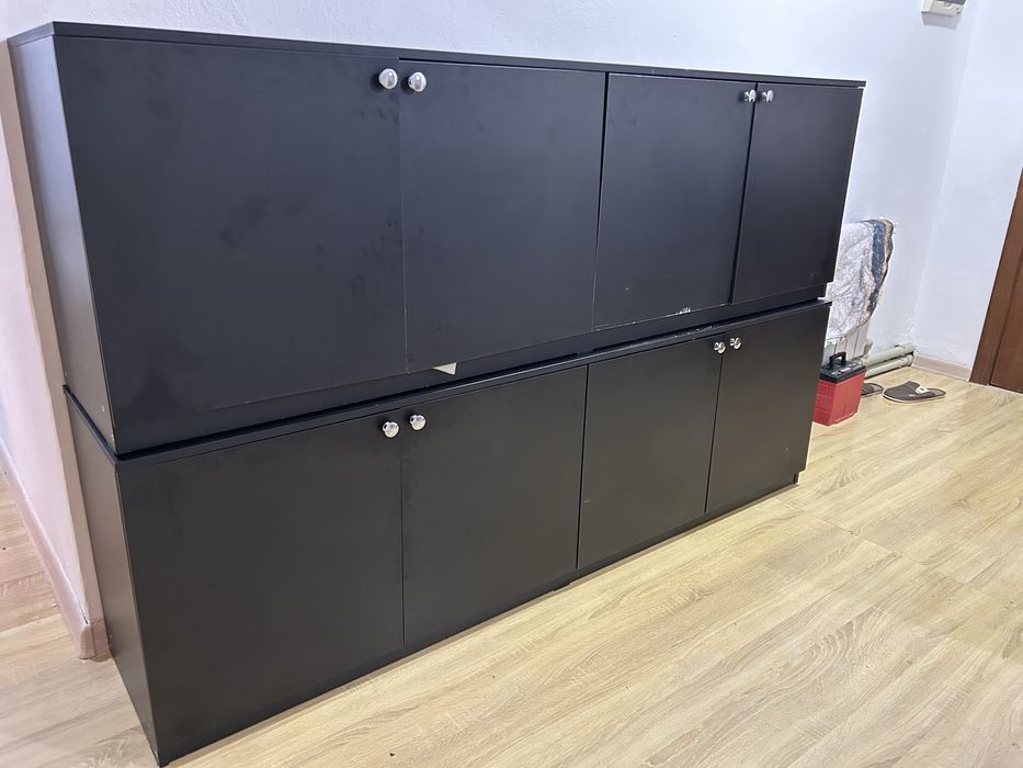 Продается мебель (шкафы) для бутиков одежды