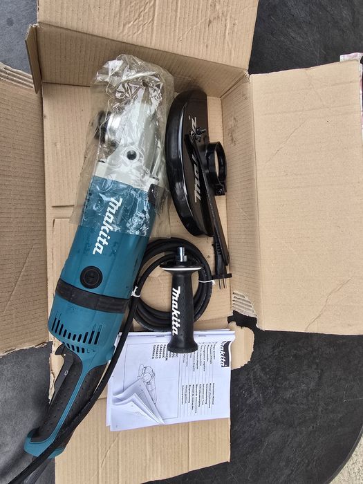 Vand flex makita mare