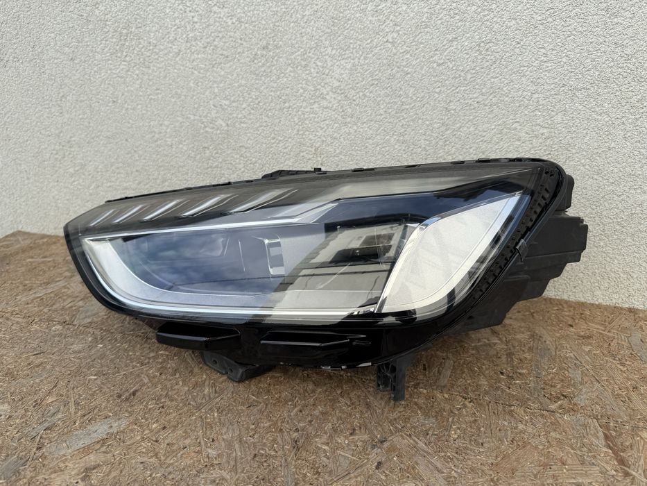 Far stanga Audi A4 B9 8W Facelift 2020-2024 Full LED Original