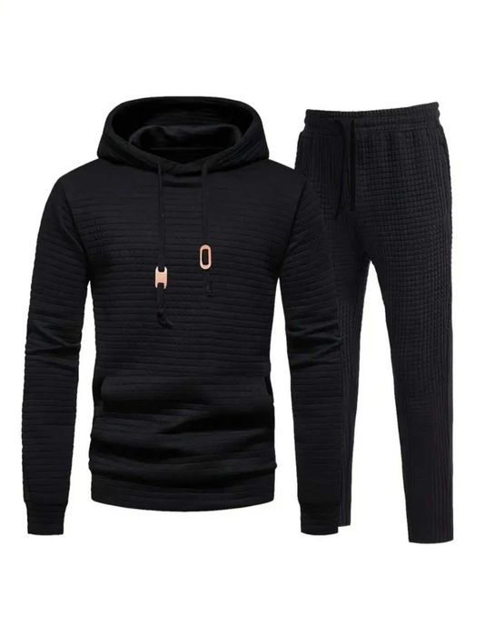 Мъжки комплект в черен цвят, размери L и XL