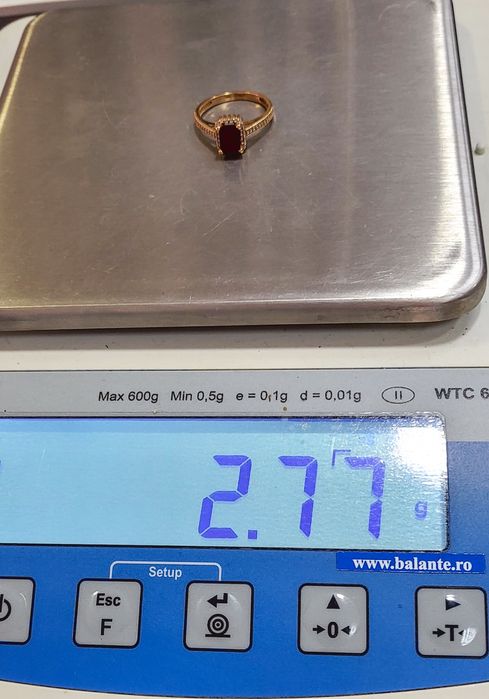 Inel din aur 14K cu pietre semiprețioase albe și rubin – mărimea 55