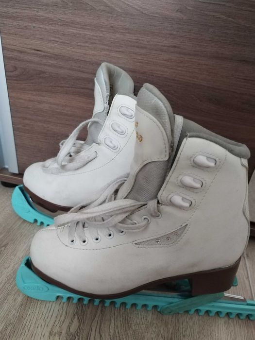 Кънки за фигурно пързаляне Graf Bolero 37/245