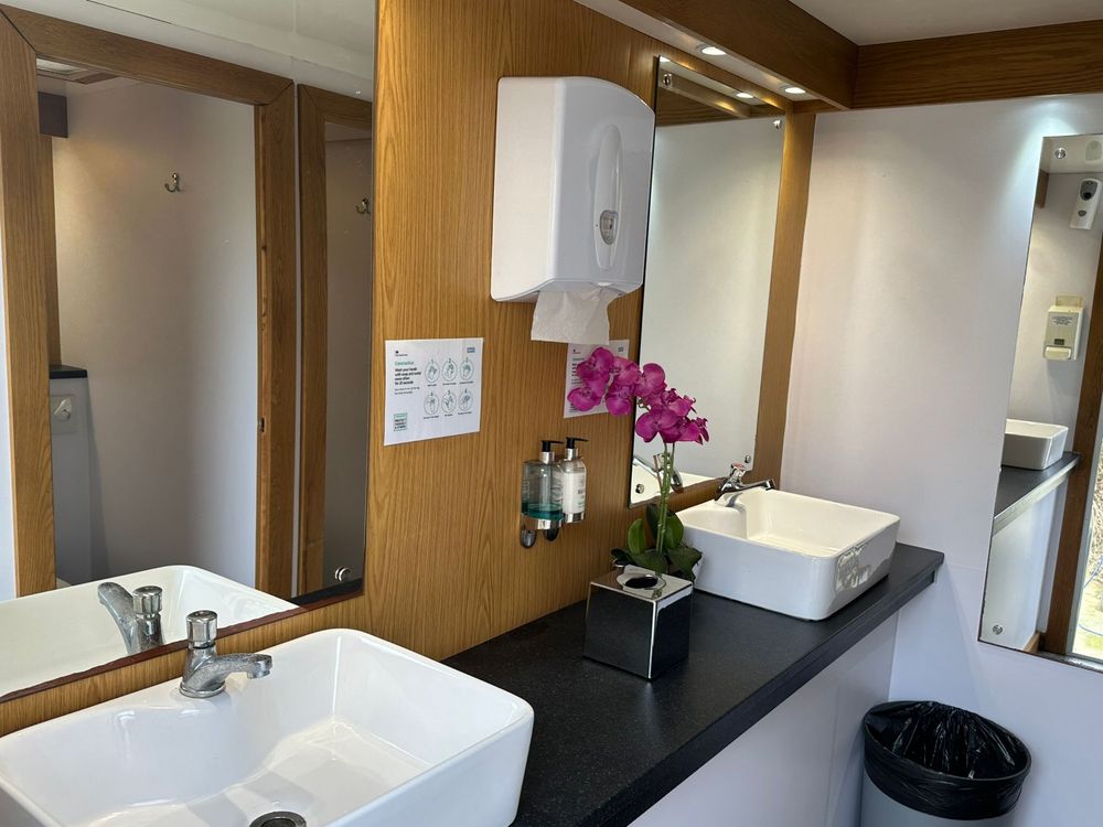 Toalete ecologice lux vip toalete evenimente toalete mobile nunti