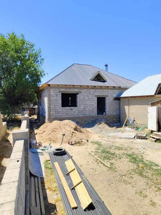 Асада үлкен бітпеген үи врмянкасымен сатылады