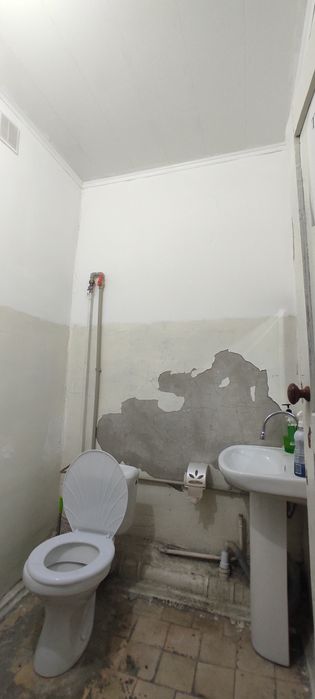 Сдам в аренду пол здания