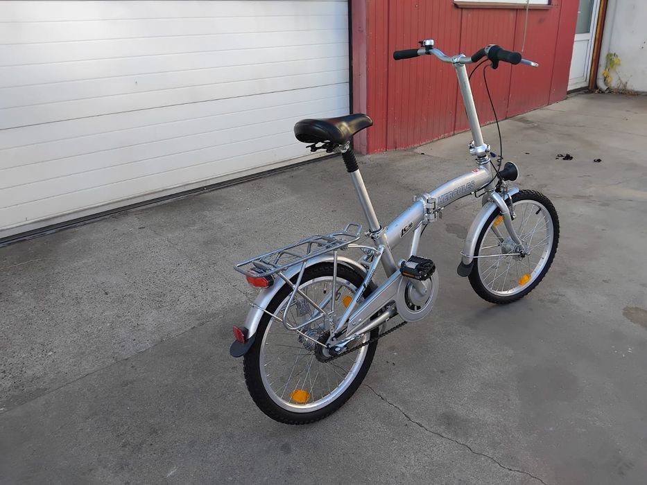 Vând bicicleta pliabila din aluminiu