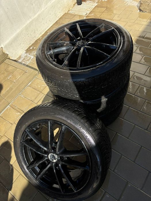 Vând jante cu cauciucuri 205/50 r17