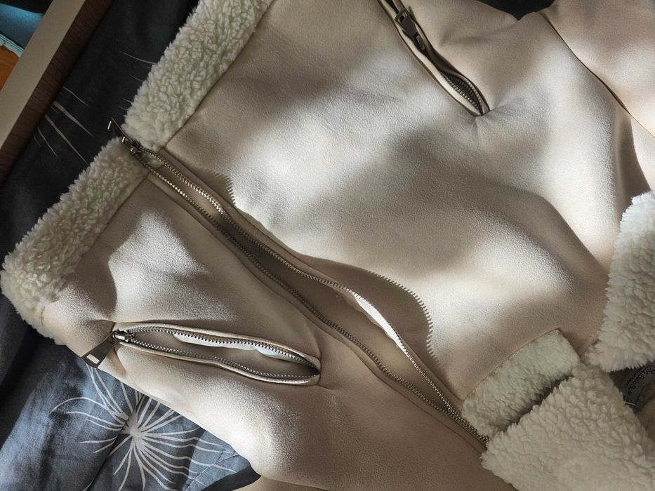 Късо палто от велур