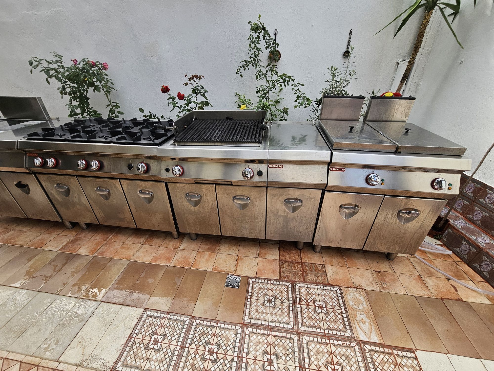 Linie Angelo po  Aragaz ,friteuza,grill