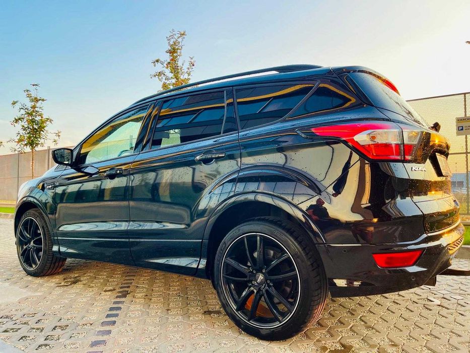 Ford Kuga 4x4 ST LINE 2.0 TDCI 180 CP Impecabila decembrie 2019 FULL