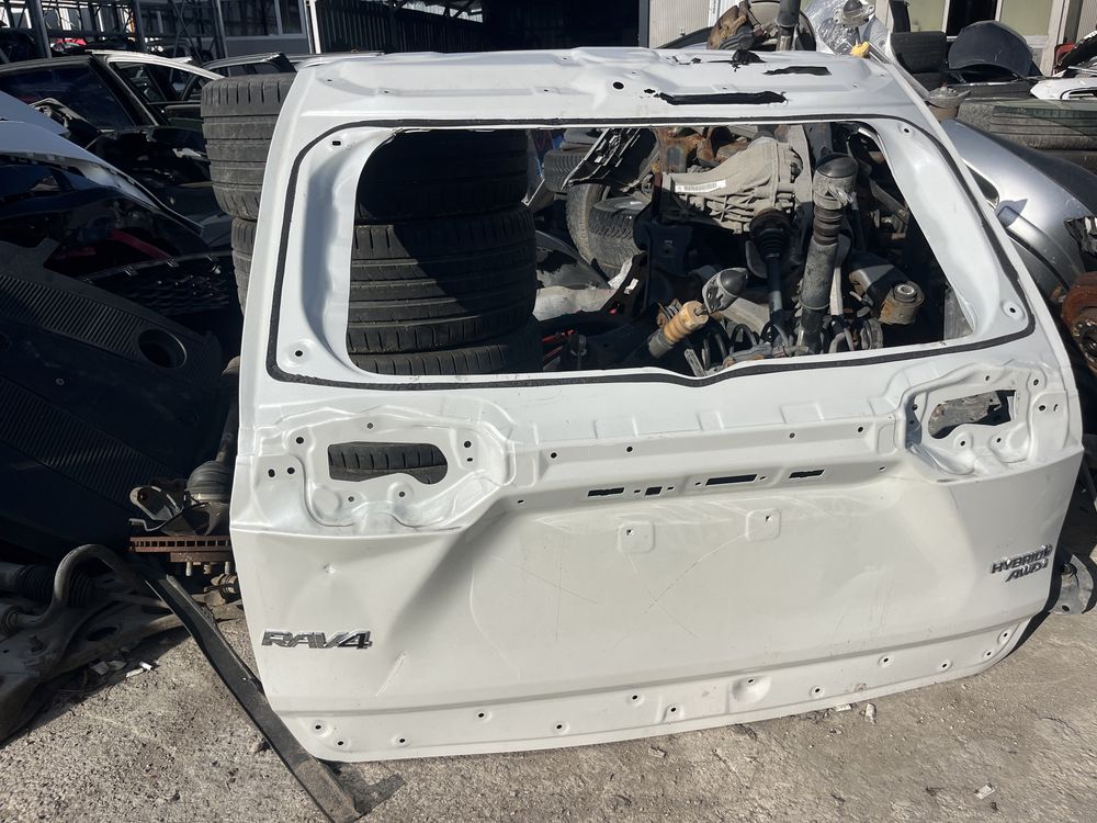 Багажник/капак Toyota Rav 4 2019- 2бр
