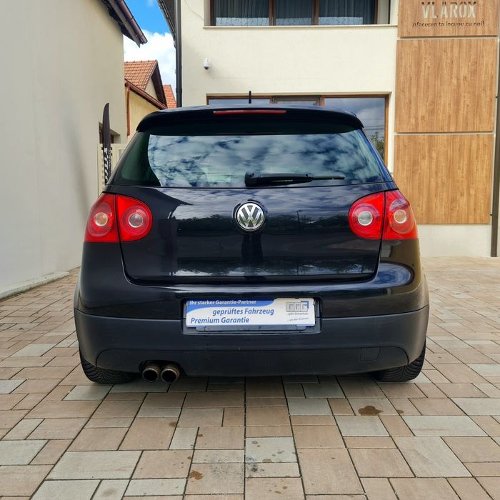 Volkswagen Golf GTI - 200 CP