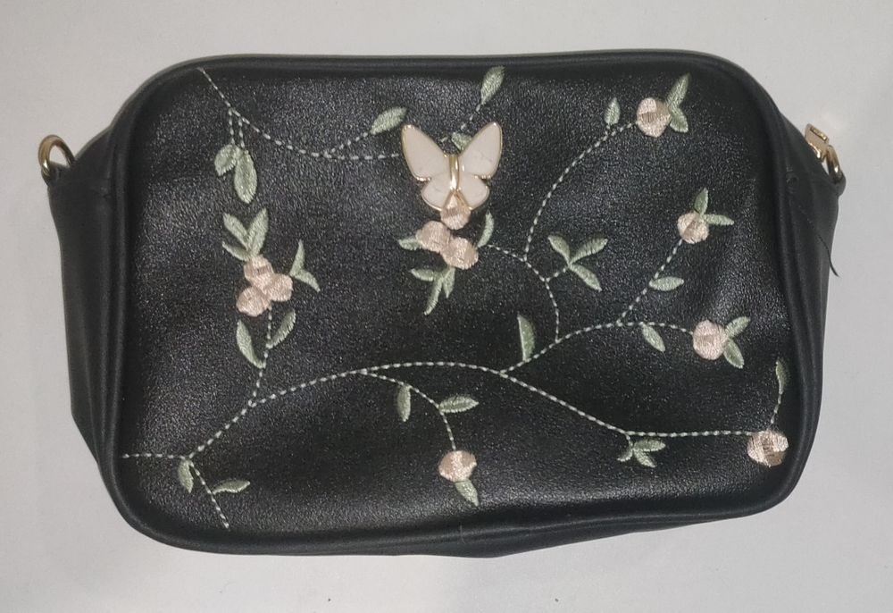 Женская сумочка, косметичка