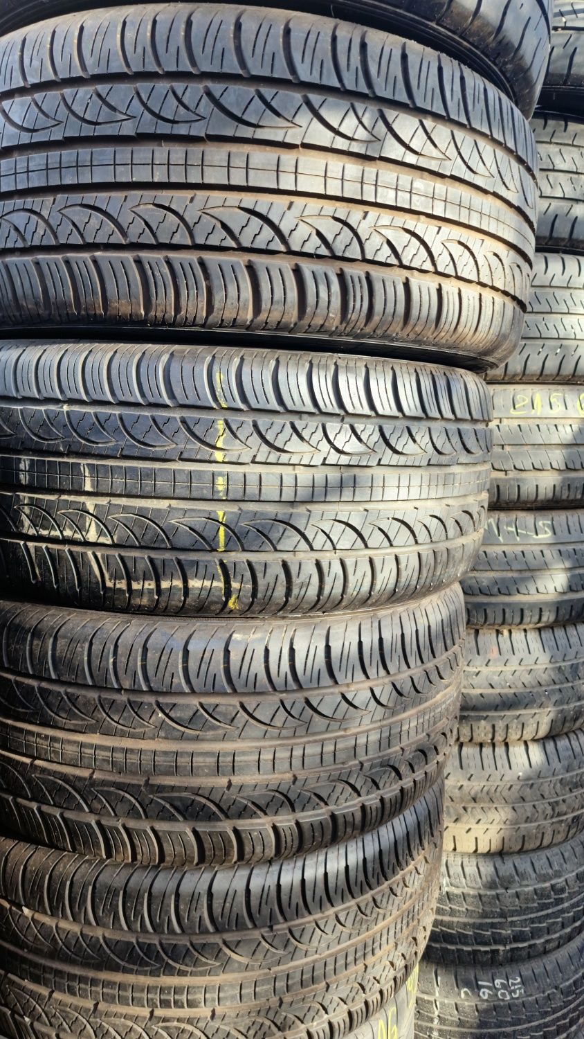 255 40 19 Pirelli noi 4 anvelope vara noi