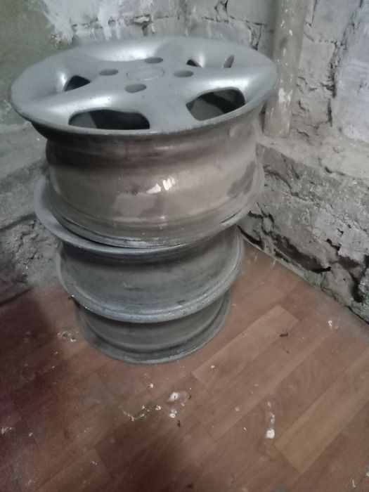 Продам Тит диски р 14