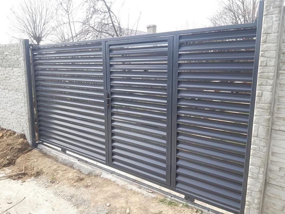 Poarta debitată la laser