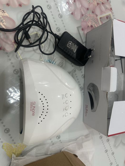 Лампа маникюрная для ногтей