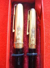 Москва ,стар луксозен комплект писалка със златно перо и пиромолив