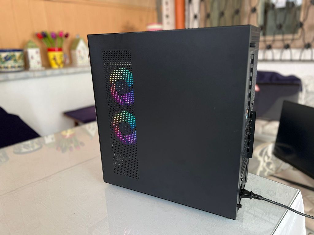 PC Gaming - [ RTX 2080 / I7-9700 / 32Gb RAM / 1.2 TB ]