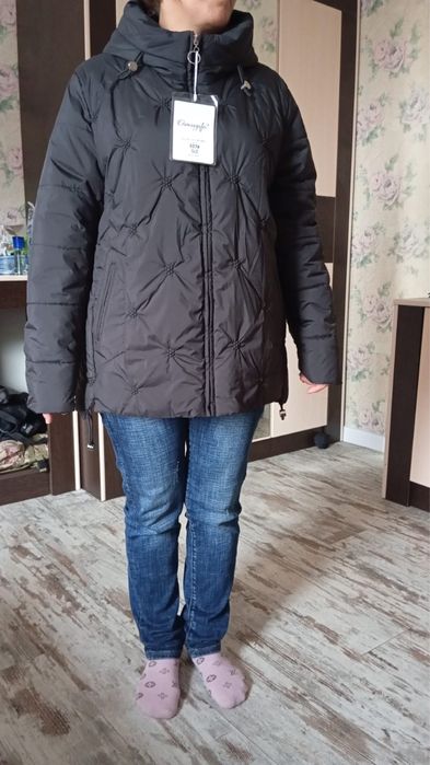 Продам куртку женскую