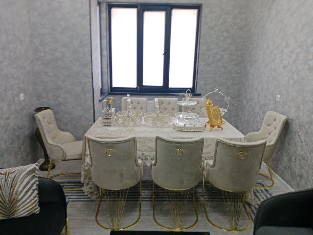 Жалюзи для офиса, потолочний карниз, москетные сетки