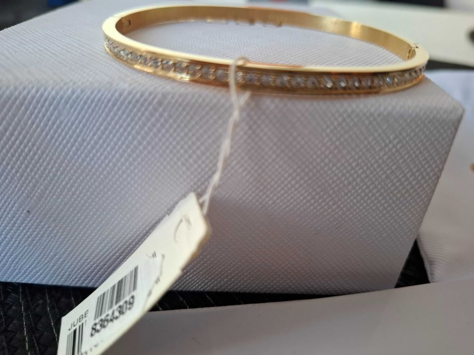 Дамска гривна GUESS