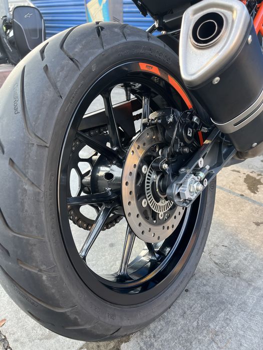 KTM Duke 390 2023