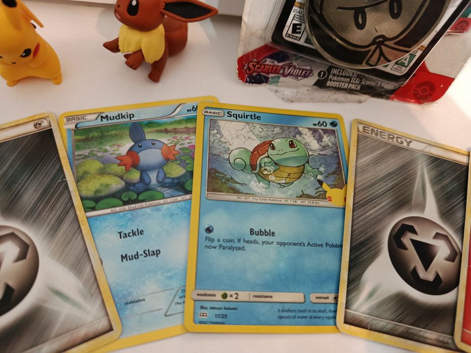 Set 11 cartonase originale și 6 cartonașe vechi Pokemon Scarlett