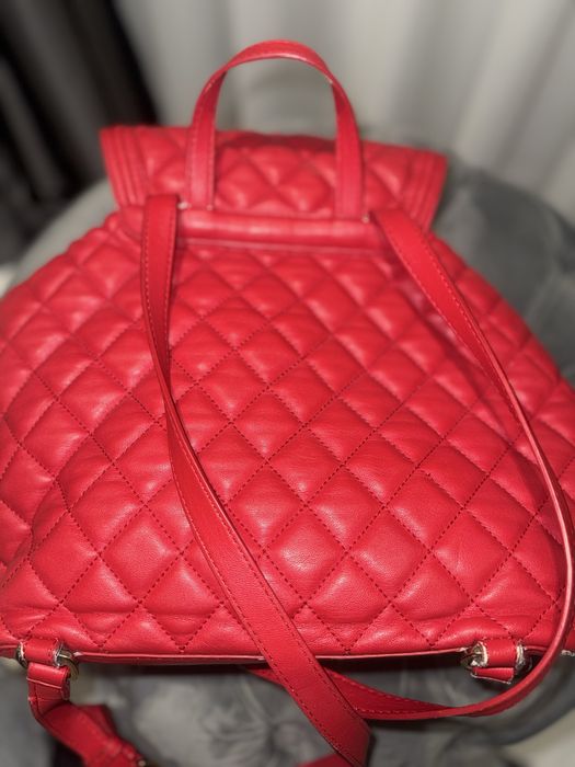 Оригинална чанта-раничка Love Moschino