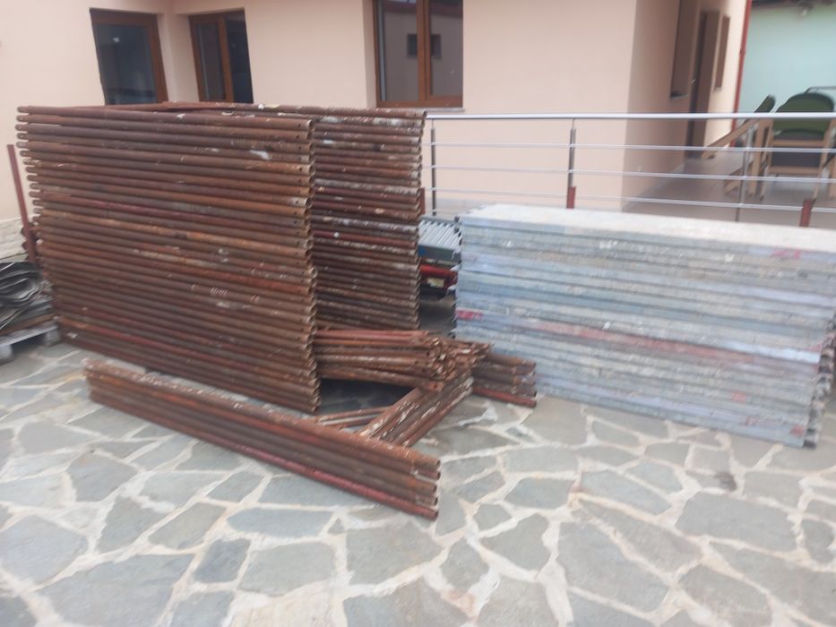 Schela metalica model de italia