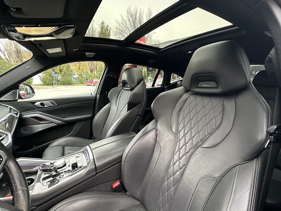 BMW X6 M50i 2022 530cp SkyLounge/InteriorM/BowerWilkins/NightVision !