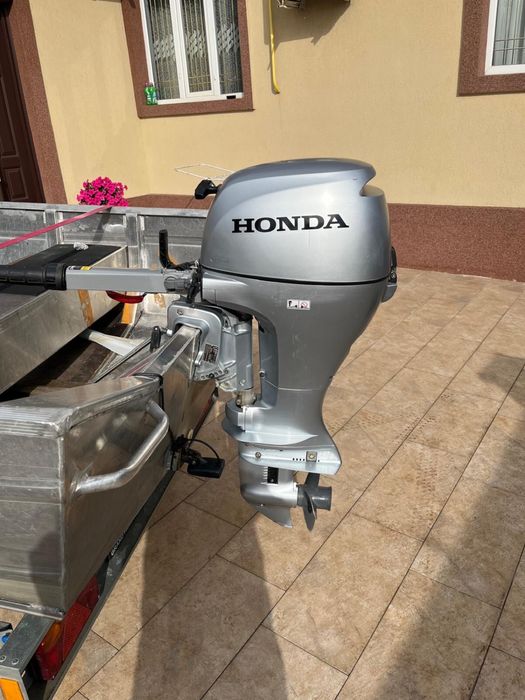 Motor de barca  honda 10 cai